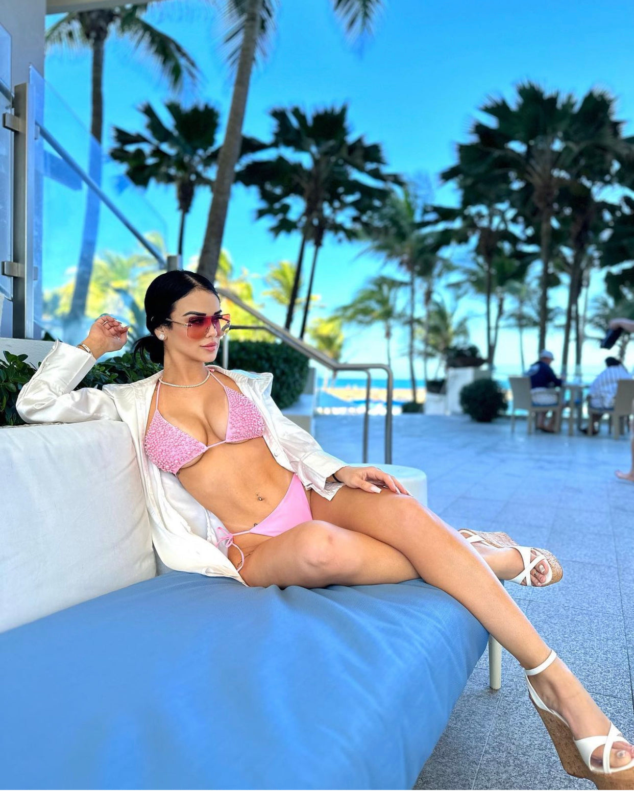Suit pink Bikini full rhinestones with perlas